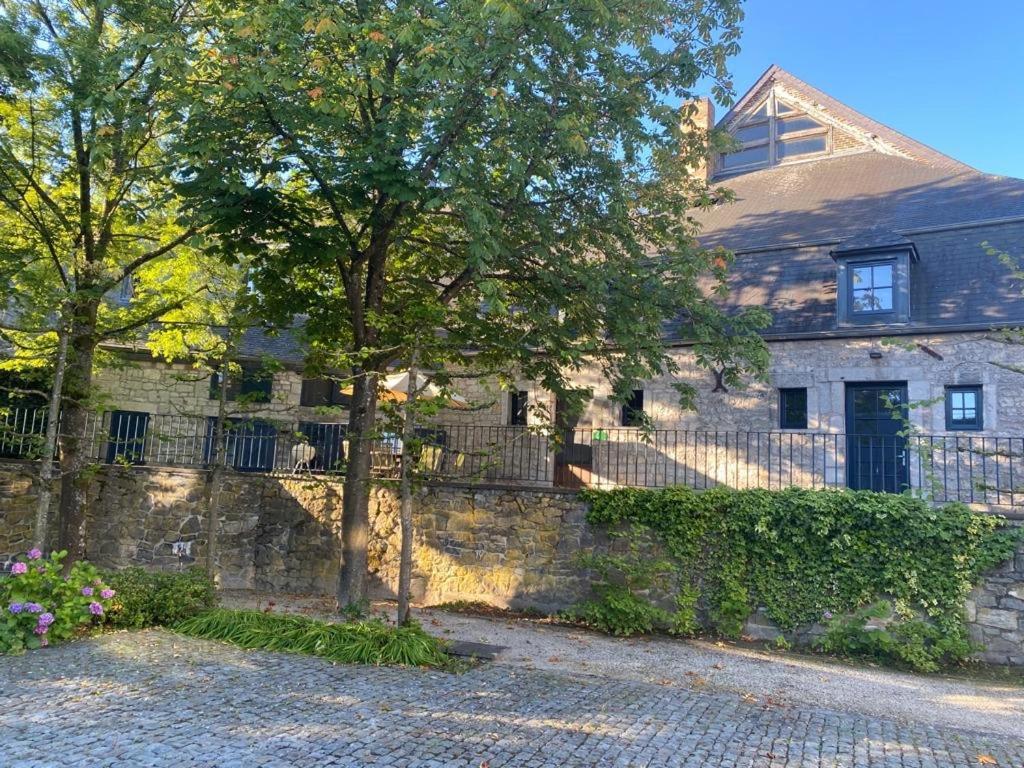 Les Confidences de Messire Sanglier, stylished guest houses Beauraing Extérieur photo