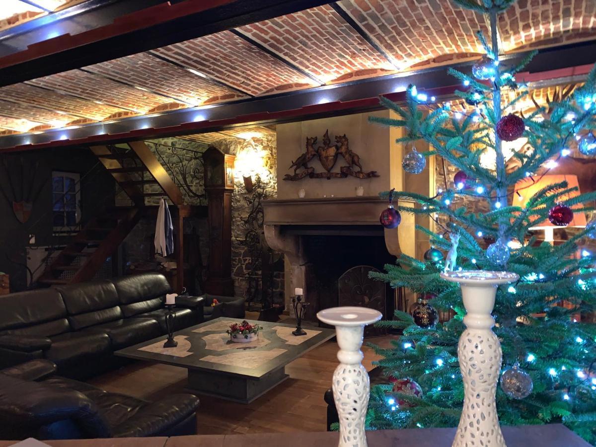 Les Confidences de Messire Sanglier, stylished guest houses Beauraing Extérieur photo