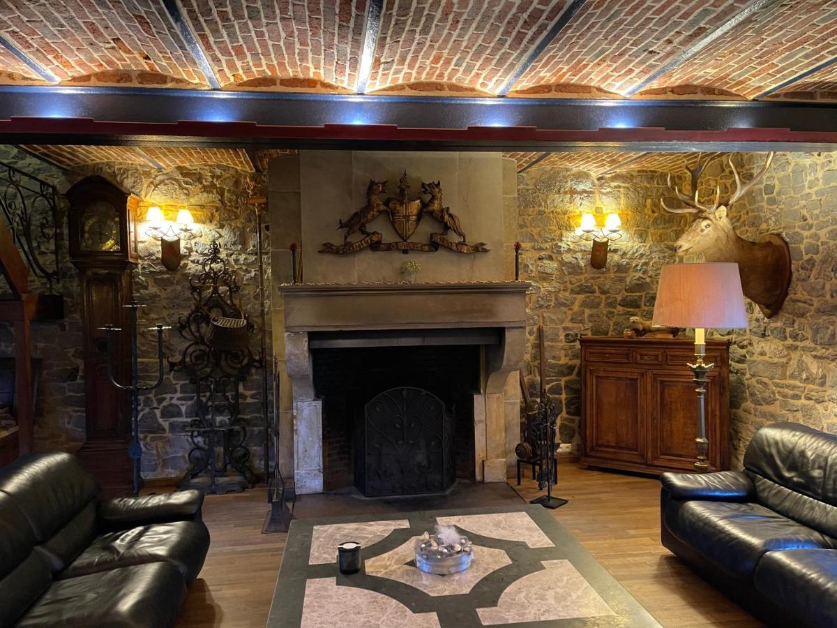 Les Confidences de Messire Sanglier, stylished guest houses Beauraing Extérieur photo