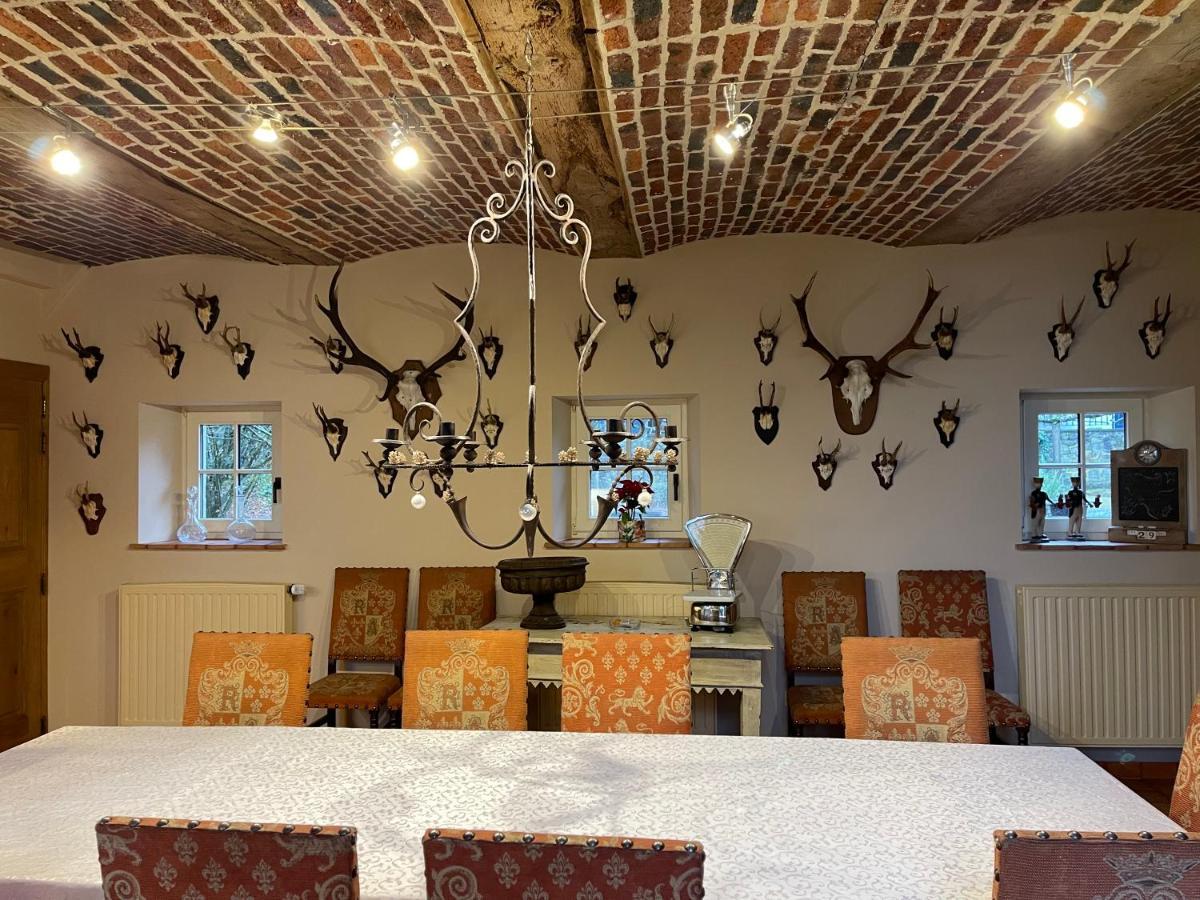 Les Confidences de Messire Sanglier, stylished guest houses Beauraing Extérieur photo