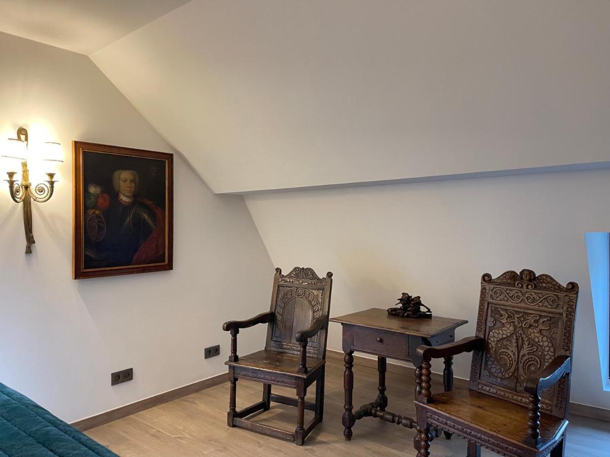 Les Confidences de Messire Sanglier, stylished guest houses Beauraing Extérieur photo