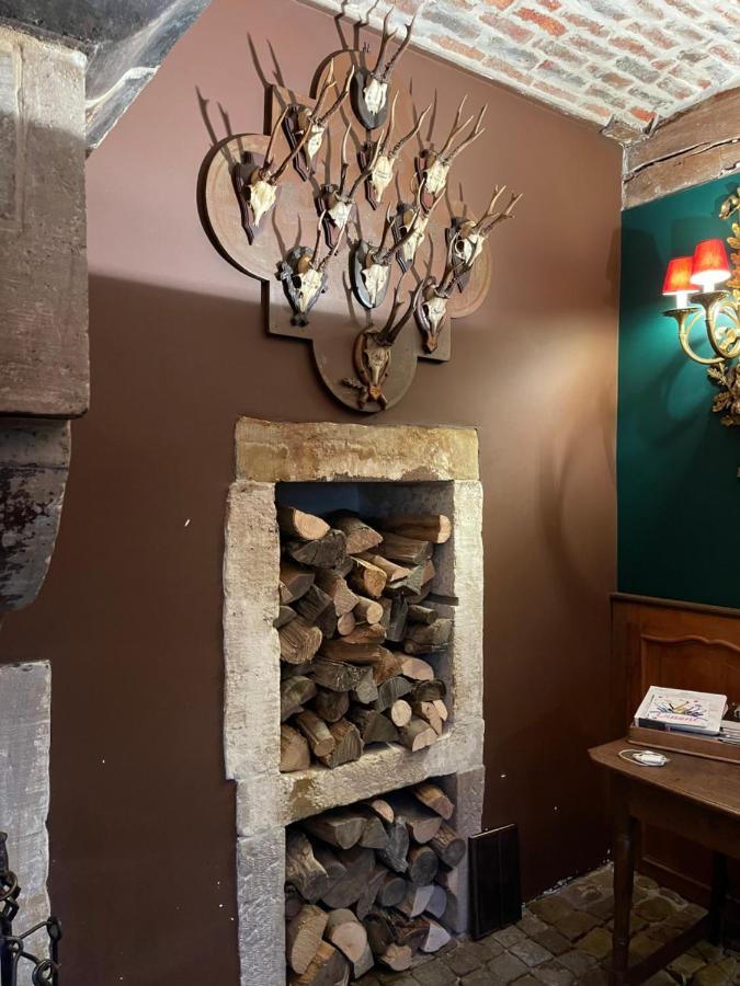 Les Confidences de Messire Sanglier, stylished guest houses Beauraing Extérieur photo