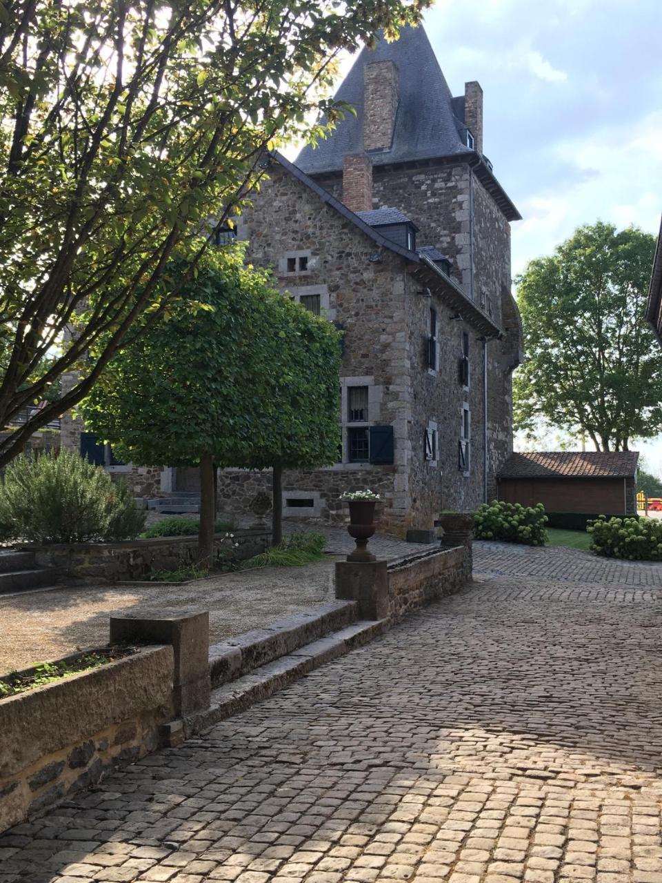 Les Confidences de Messire Sanglier, stylished guest houses Beauraing Extérieur photo
