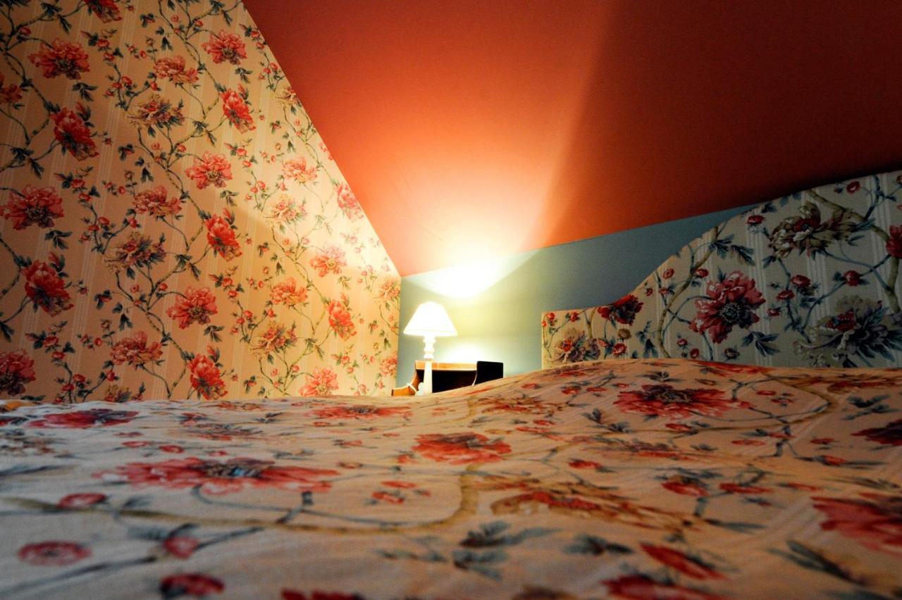 Les Confidences de Messire Sanglier, stylished guest houses Beauraing Chambre photo