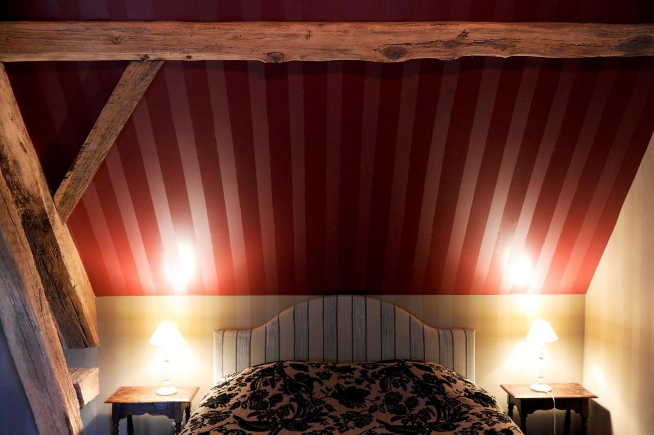 Les Confidences de Messire Sanglier, stylished guest houses Beauraing Chambre photo